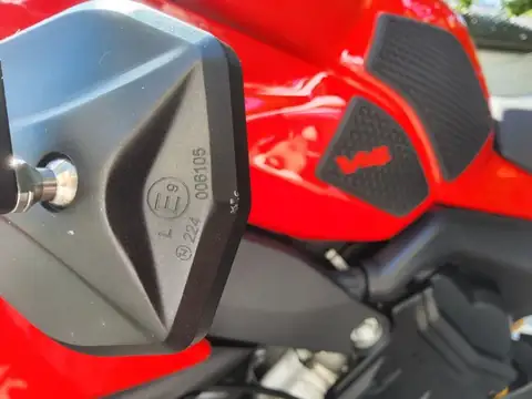 Ducati Schadengutachten vom Spezialisten in Aachen – Schadendokumentation, Bild 5 von 6 Ducati Schadengutachten vom Spezialisten in Aachen: Originalaufnahme 5 von 6 zur Schadendokumentation