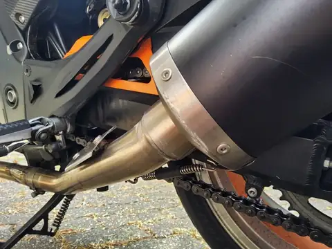 Düren: Begutachtung einer Kawasaki Z1000 – Schadendokumentation, Bild 6 von 6 Düren: Begutachtung einer Kawasaki Z1000: Originalaufnahme 6 von 6 zur Schadendokumentation