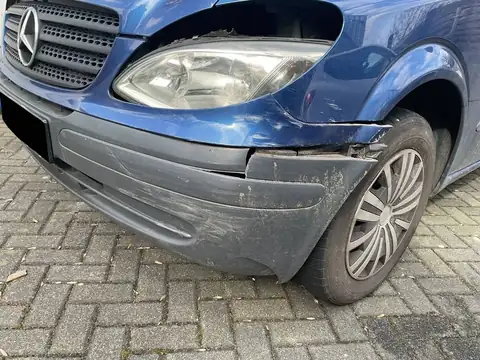 Handwerkerfahrzeug aus Baesweiler in Unfall mit Totalschaden verwickelt – Schadendokumentation, Bild 2 von 6 Handwerkerfahrzeug aus Baesweiler in Unfall mit Totalschaden verwickelt: Originalaufnahme 2 von 6 zur Schadendokumentation
