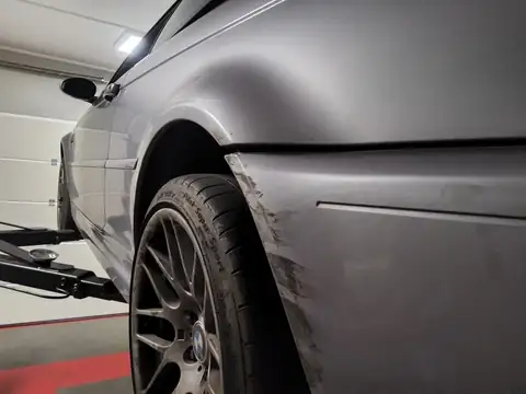 Jülich: Haftpflichtgutachten am BMW M3 E46 – Schadendokumentation, Bild 2 von 6 Jülich: Haftpflichtgutachten am BMW M3 E46: Originalaufnahme 2 von 6 zur Schadendokumentation
