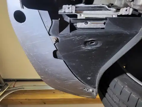 Jülich: Haftpflichtgutachten am BMW M3 E46 – Schadendokumentation, Bild 5 von 6 Jülich: Haftpflichtgutachten am BMW M3 E46: Originalaufnahme 5 von 6 zur Schadendokumentation