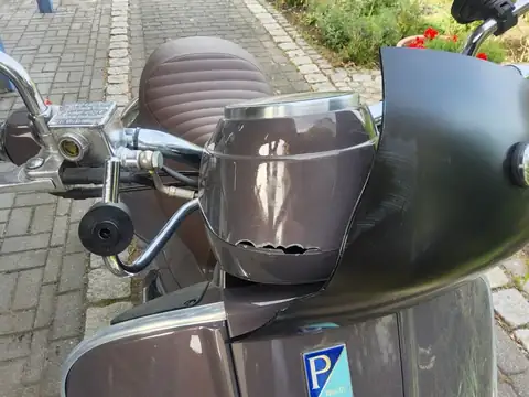 Motorroller Gutachten vom Experten im Kreis Aachen – Schadendokumentation, Bild 2 von 6 Motorroller Gutachten vom Experten im Kreis Aachen: Originalaufnahme 2 von 6 zur Schadendokumentation