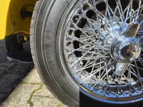Oldtimergutachten für klassische Fahrzeuge in Düren – Schadendokumentation, Bild 2 von 6 Oldtimergutachten für klassische Fahrzeuge in Düren: Originalaufnahme 2 von 6 zur Schadendokumentation