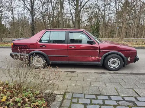 Unfall mit seltenem VW Jetta CL in Baesweiler – Schadendokumentation, Bild 5 von 6 Unfall mit seltenem VW Jetta CL in Baesweiler: Originalaufnahme 5 von 6 zur Schadendokumentation