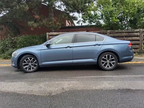 Unfall mit deutschen Fahrzeugen in der Schweiz – Praxisfall Beschädigter VW Passat nach einem Unfall in der Schweiz
