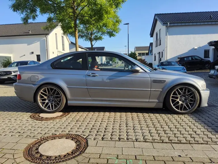 Jülich: Haftpflichtgutachten am BMW M3 E46 – Schadendokumentation, Bild 1 von 6 Jülich: Haftpflichtgutachten am BMW M3 E46: Originalaufnahme 1 von 6 zur Schadendokumentation